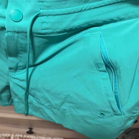 Athleta Mint Green board short, size 6 - Picture 2 of 5